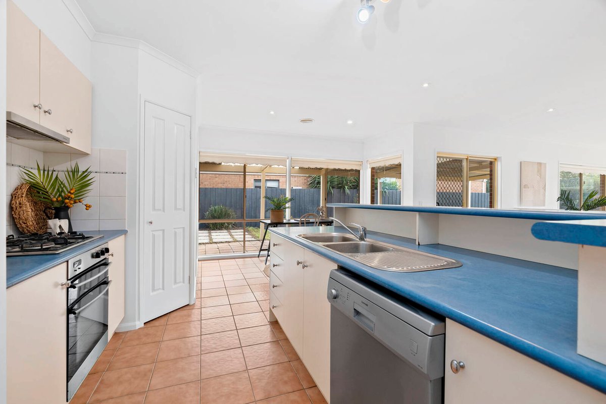 15 Nivek Court St Albans Park - Residential for sale