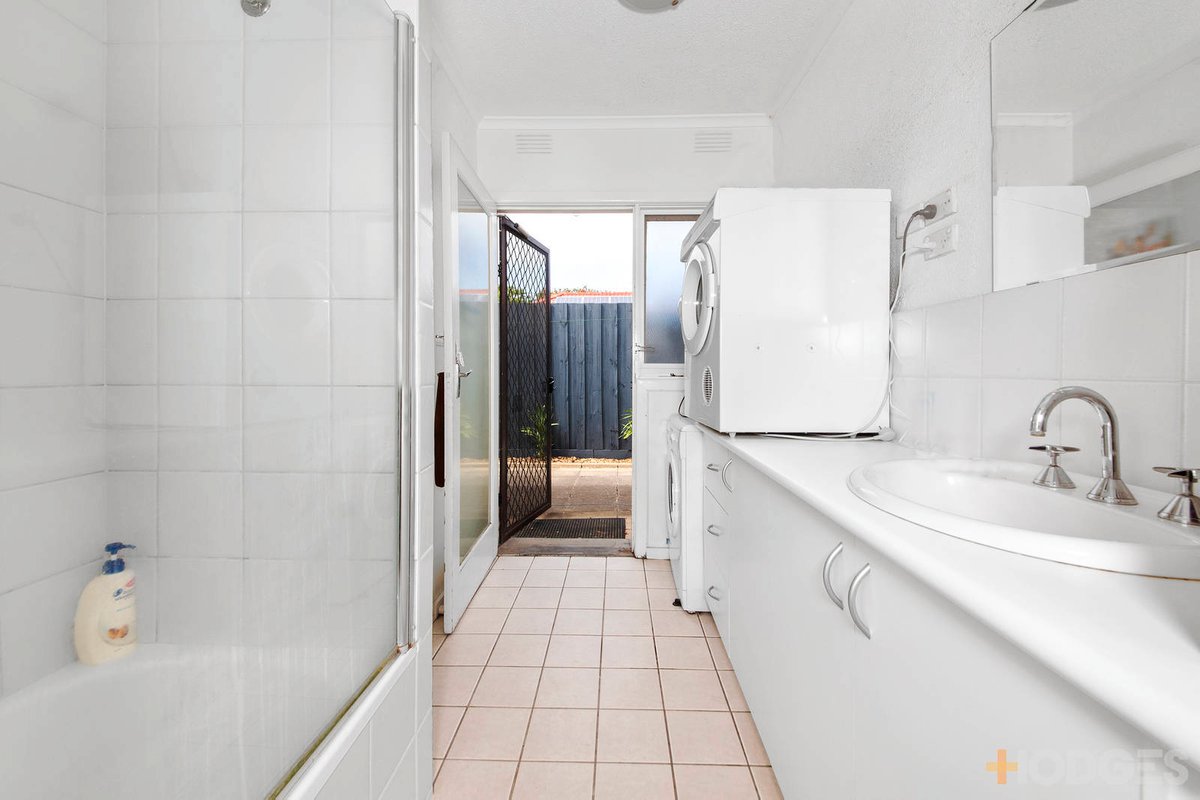 1 / 5 Olive Grove Mentone - Residential for sale