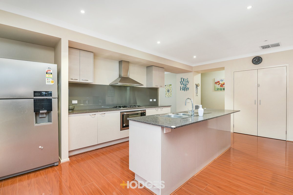 15 Parklink Drive Cranbourne East - Residential for sale