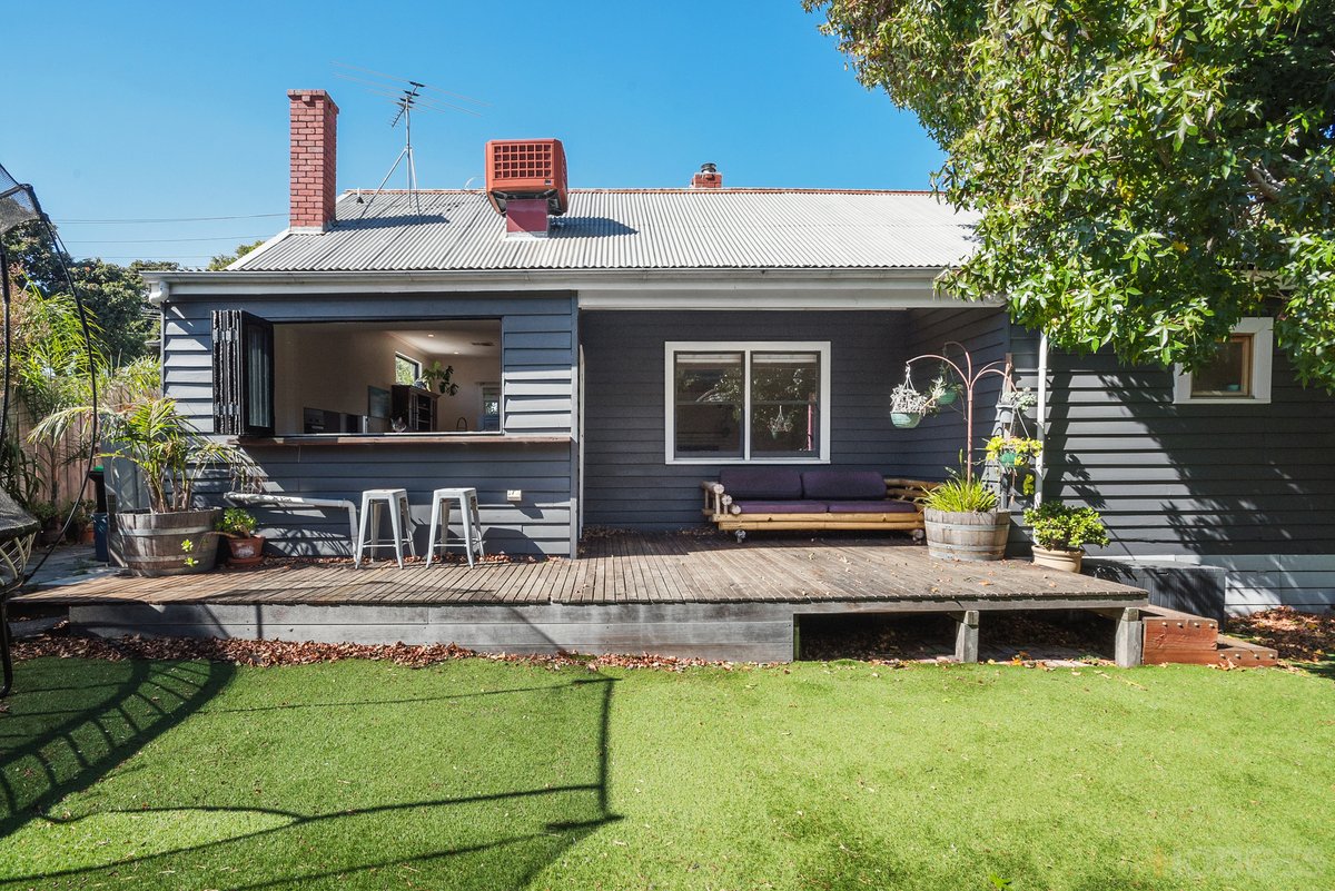 15 Riviera Street Mentone - Residential for sale