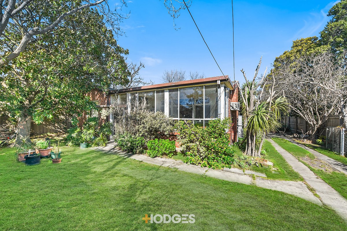 15 Roselyn Crescent Bentleigh East - Residential for sale