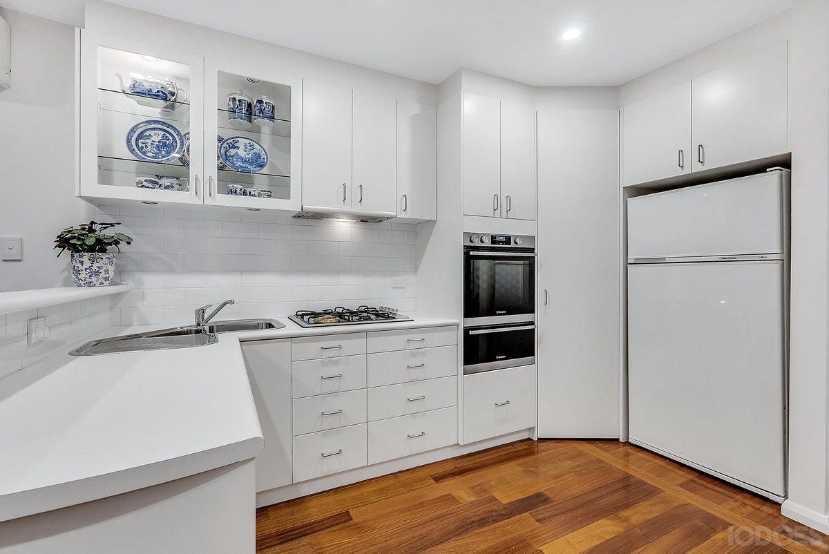 15 / 1-6 Chaprowe Court Cheltenham - Residential for sale