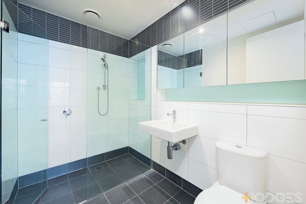 15 / 14 Macquarie Street PRAHRAN - Residential for lease