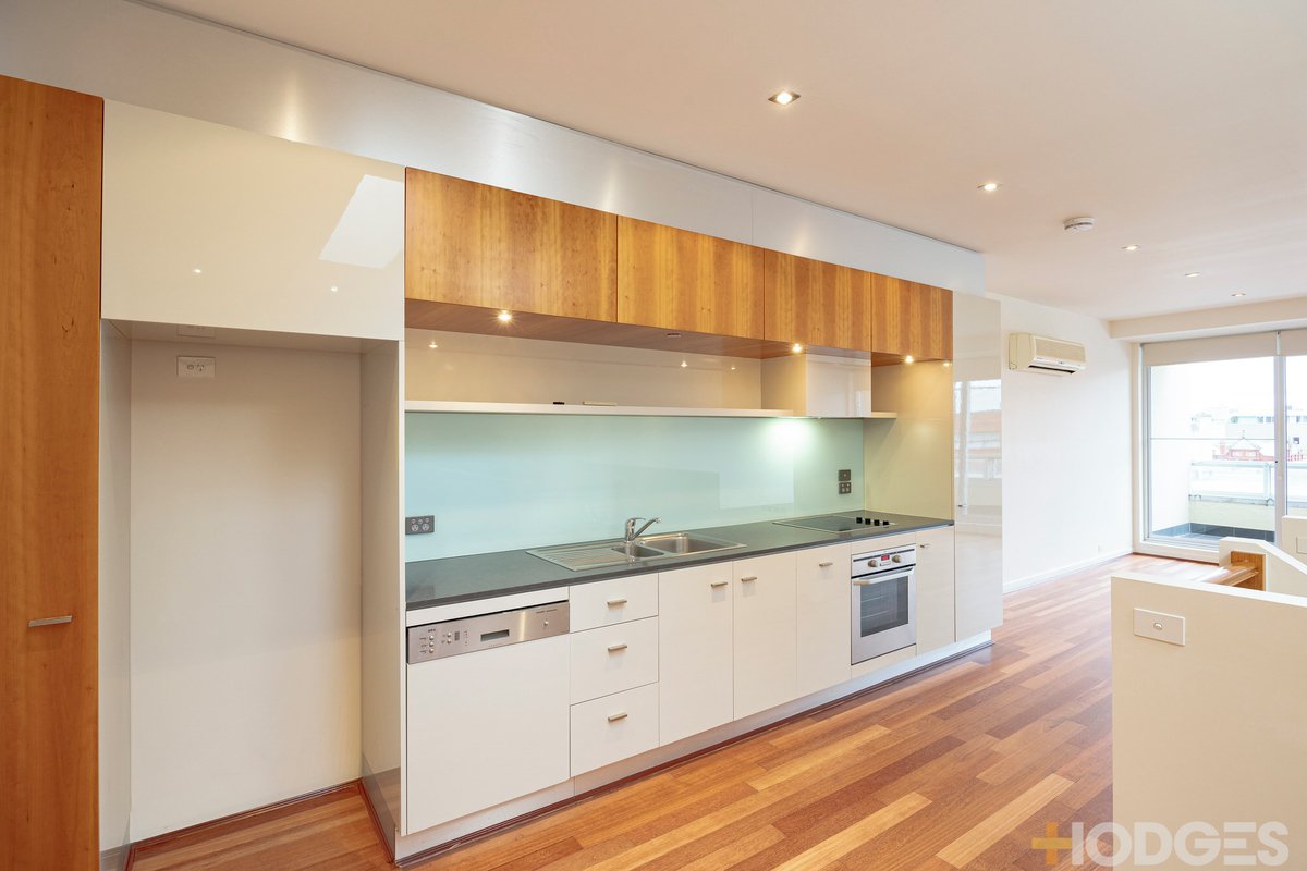 15 / 14 Macquarie Street PRAHRAN - Residential for lease