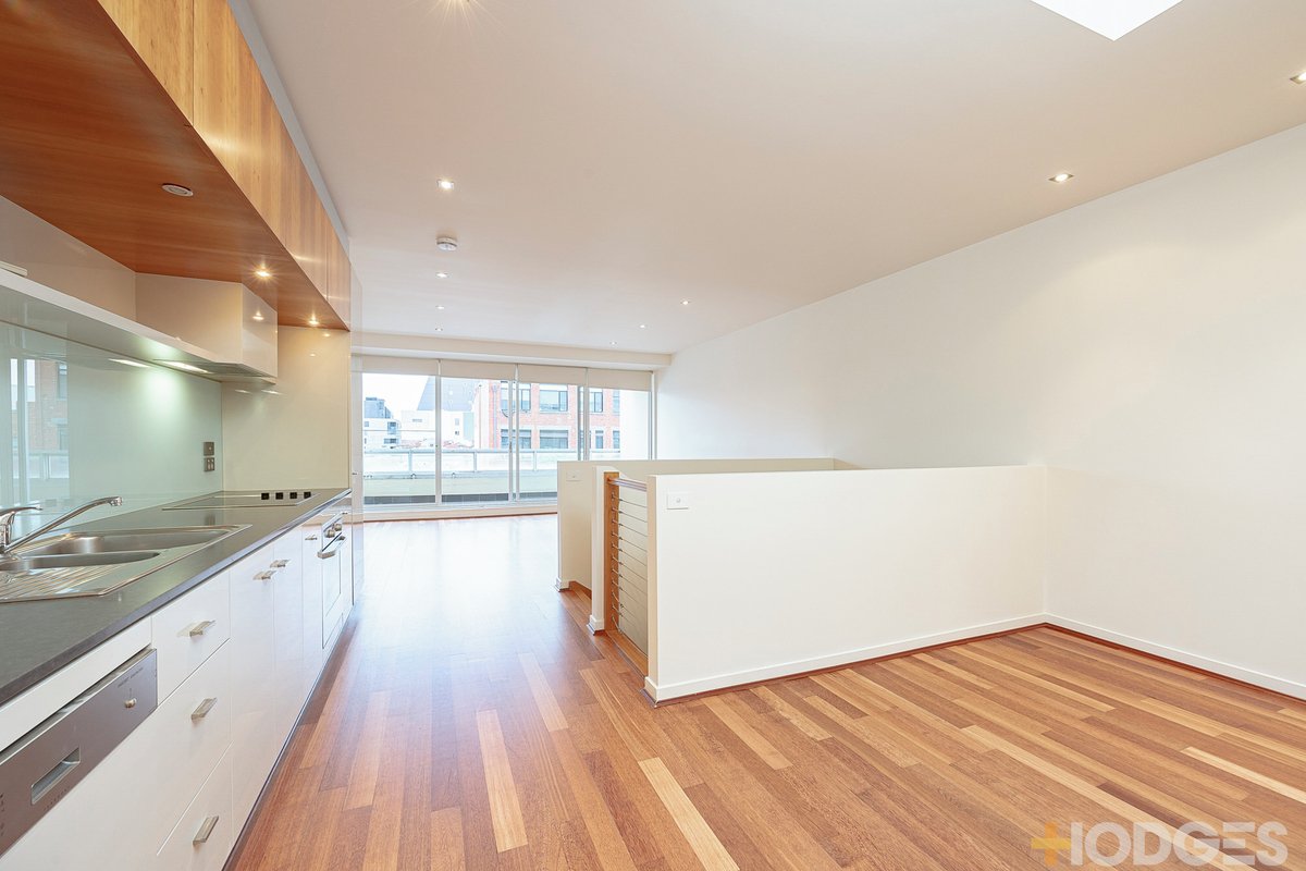 15 / 14 Macquarie Street PRAHRAN - 2 bedroom property