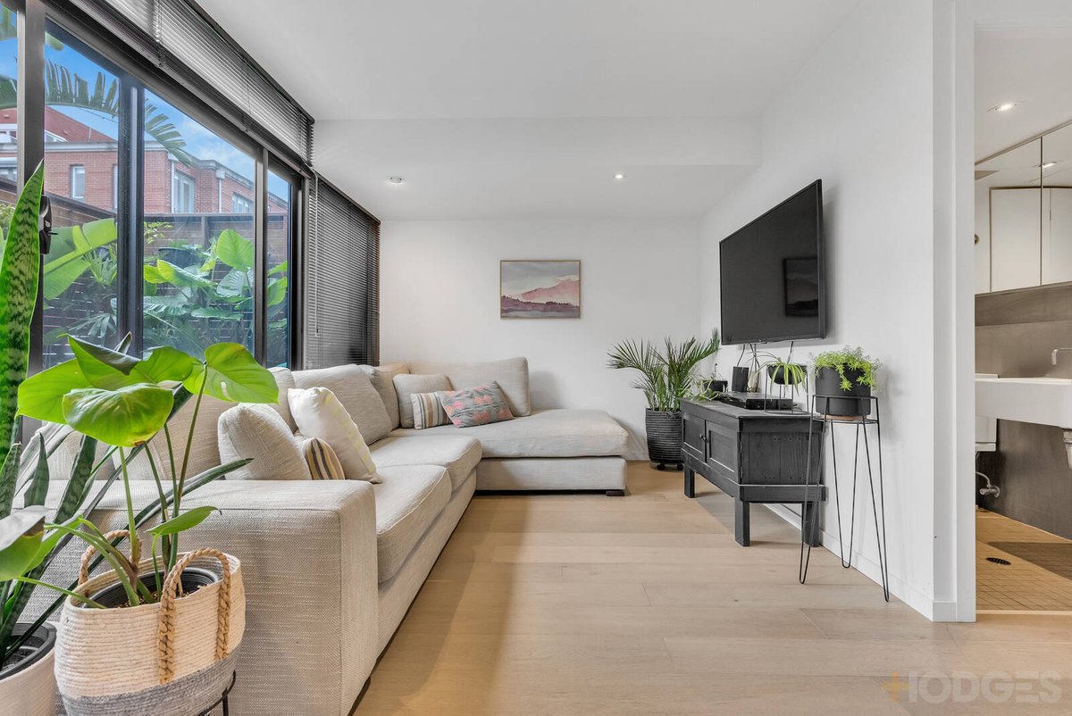 1 / 52 Fitzroy Street St Kilda - Residential for sale