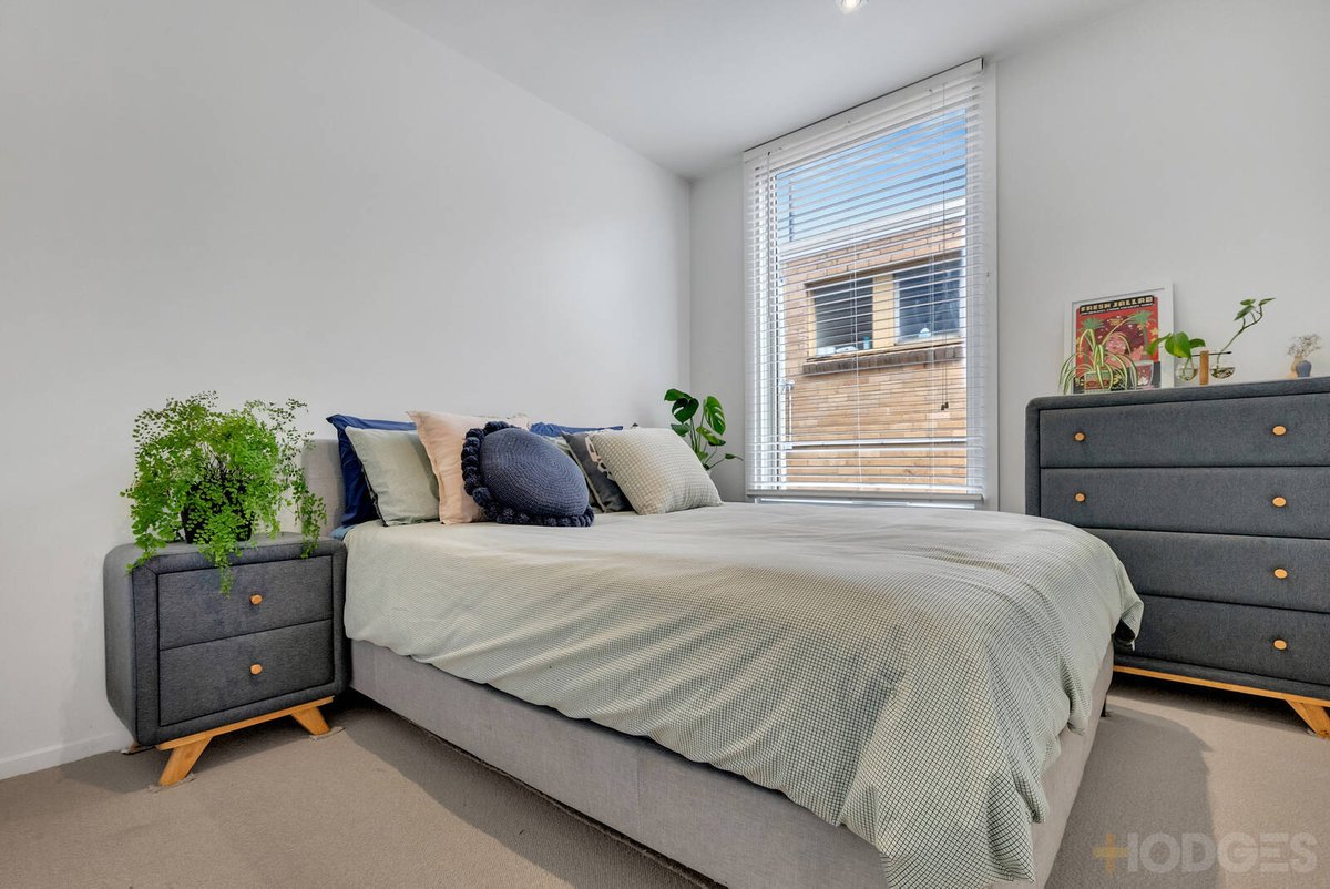 1 / 52 Fitzroy Street St Kilda - Residential for sale