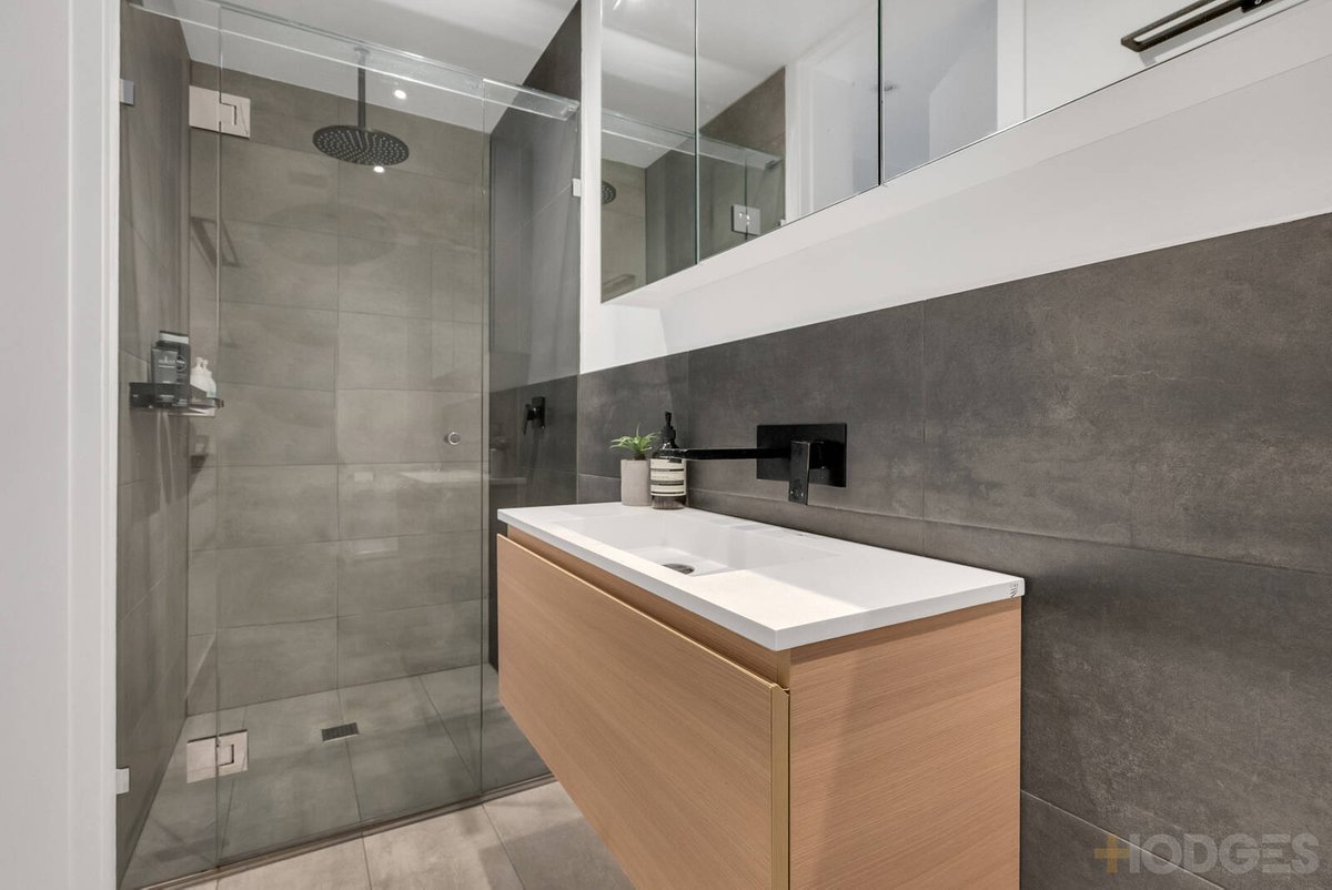 1 / 52 Fitzroy Street St Kilda - Residential for sale