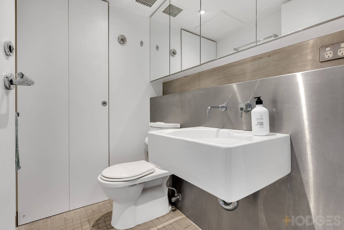 1 / 52 Fitzroy Street St Kilda - Residential for sale