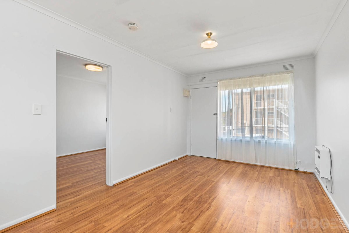 15 / 2 Stenhouse Avenue Brooklyn - Residential for sale