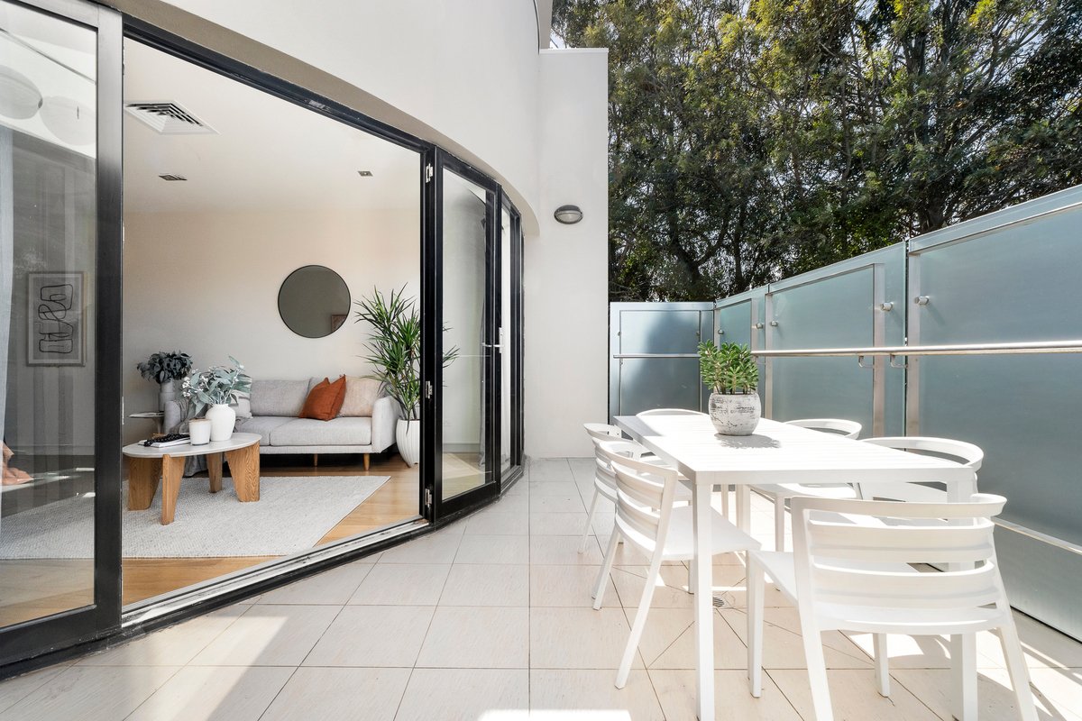 15 / 48 Balaclava Road St Kilda East - 2 bedroom property