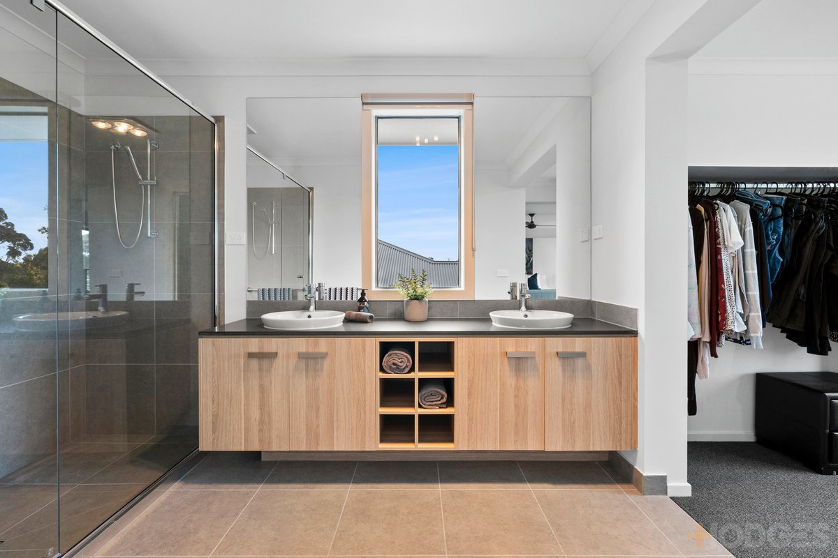 157 Flinders Avenue Lara - Residential for sale