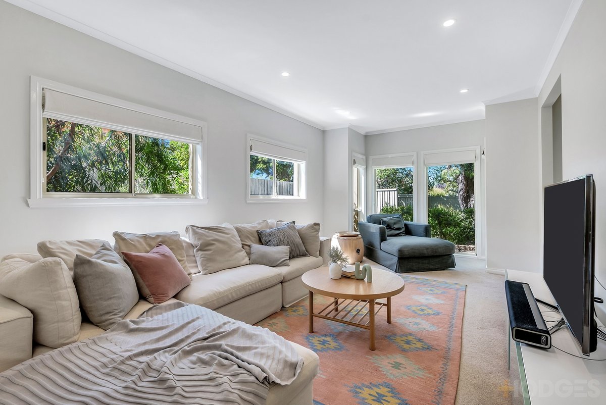 1 / 57 Teddington Road Hampton - Residential for sale