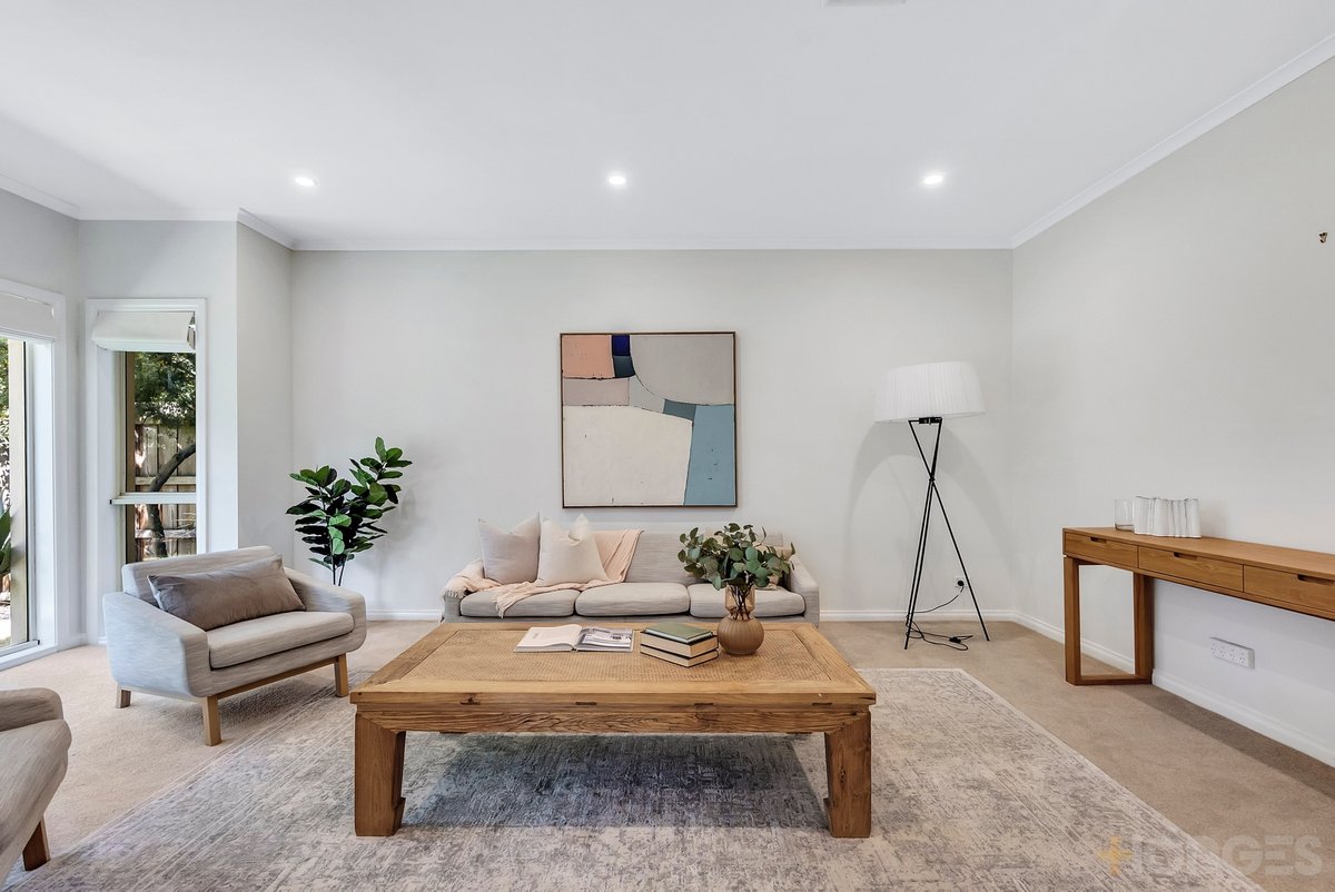 1 / 57 Teddington Road Hampton - Residential for sale