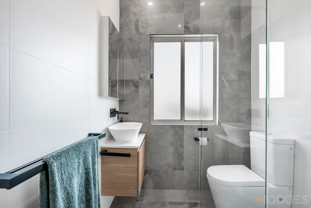 1 / 57 Teddington Road Hampton - Residential for sale