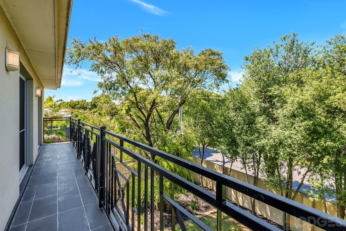 1 / 57 Teddington Road Hampton - Residential for sale