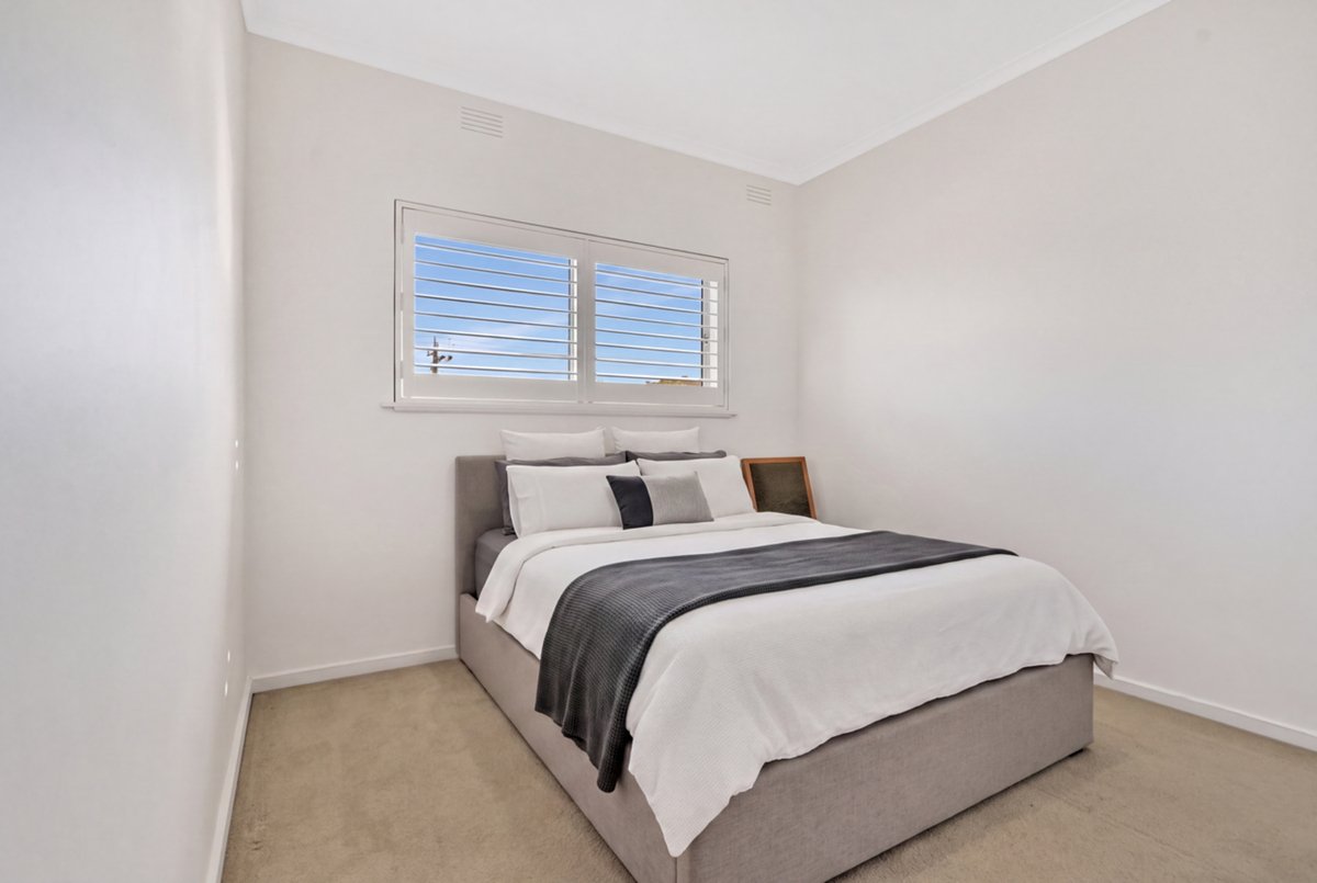 15 / 70 Beach Road Mentone - Residential for sale
