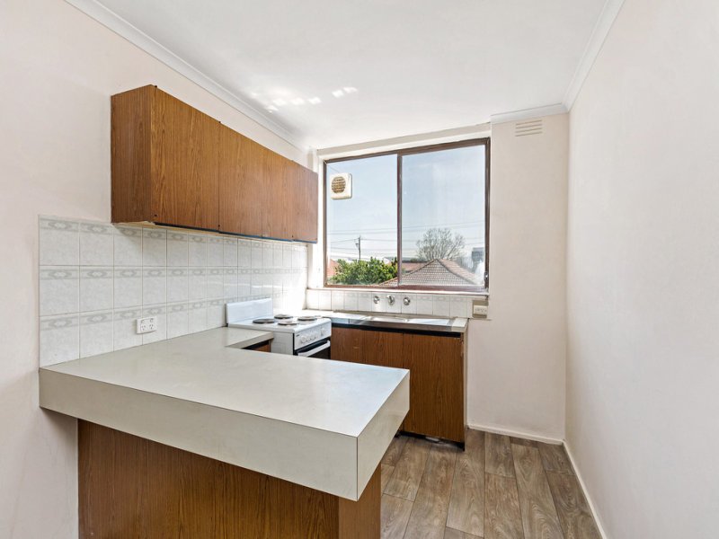 15 / 745 Barkly Street WEST FOOTSCRAY - Residential for sale