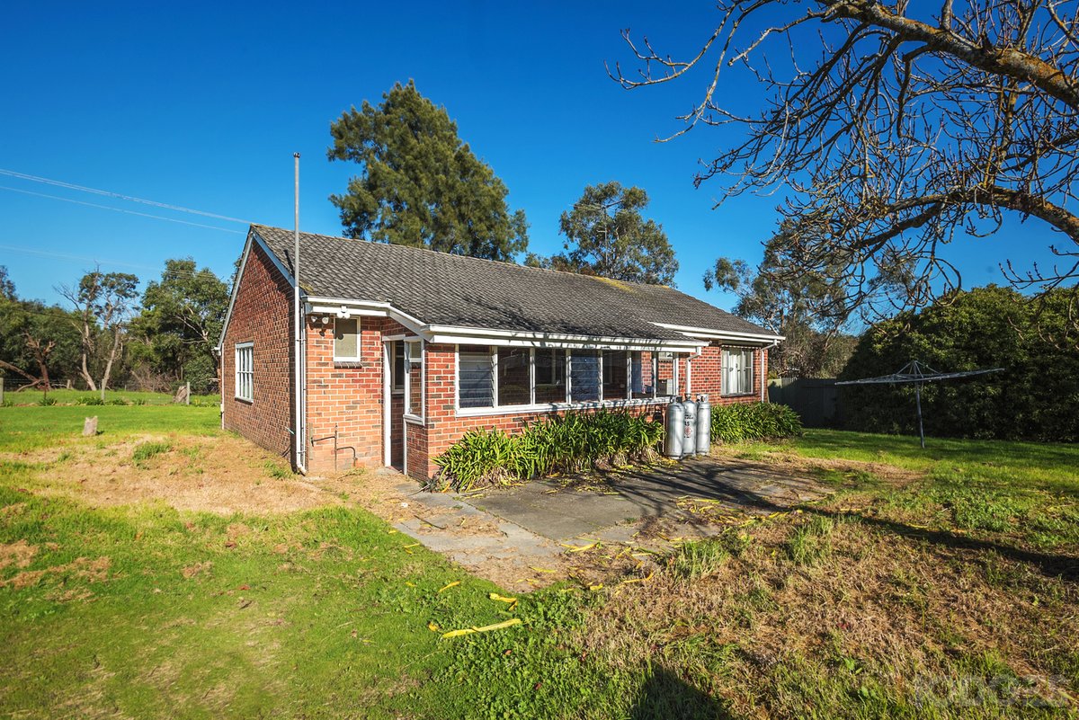 159 Browns Road Cranbourne South - Residential for sale