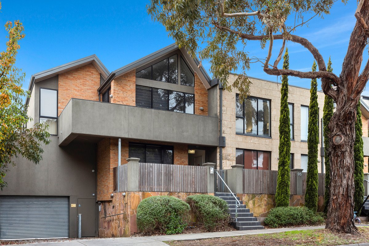 15 / 95 Highett Road Hampton - Residential for sale