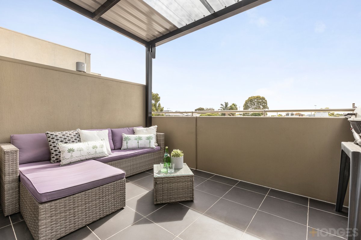 15 / 95 Highett Road Hampton - Residential for sale