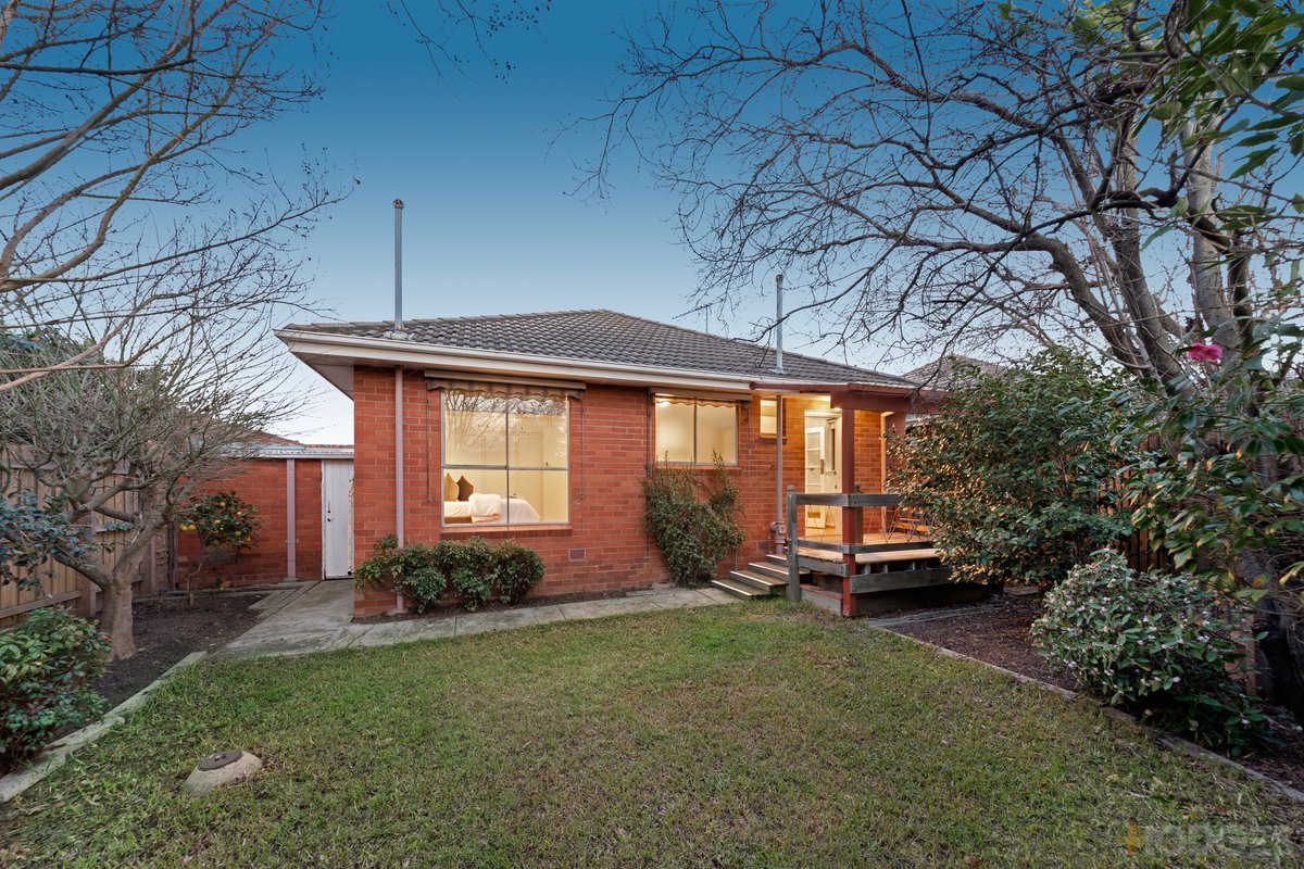 15B Buckingham Avenue Bentleigh - Residential for sale