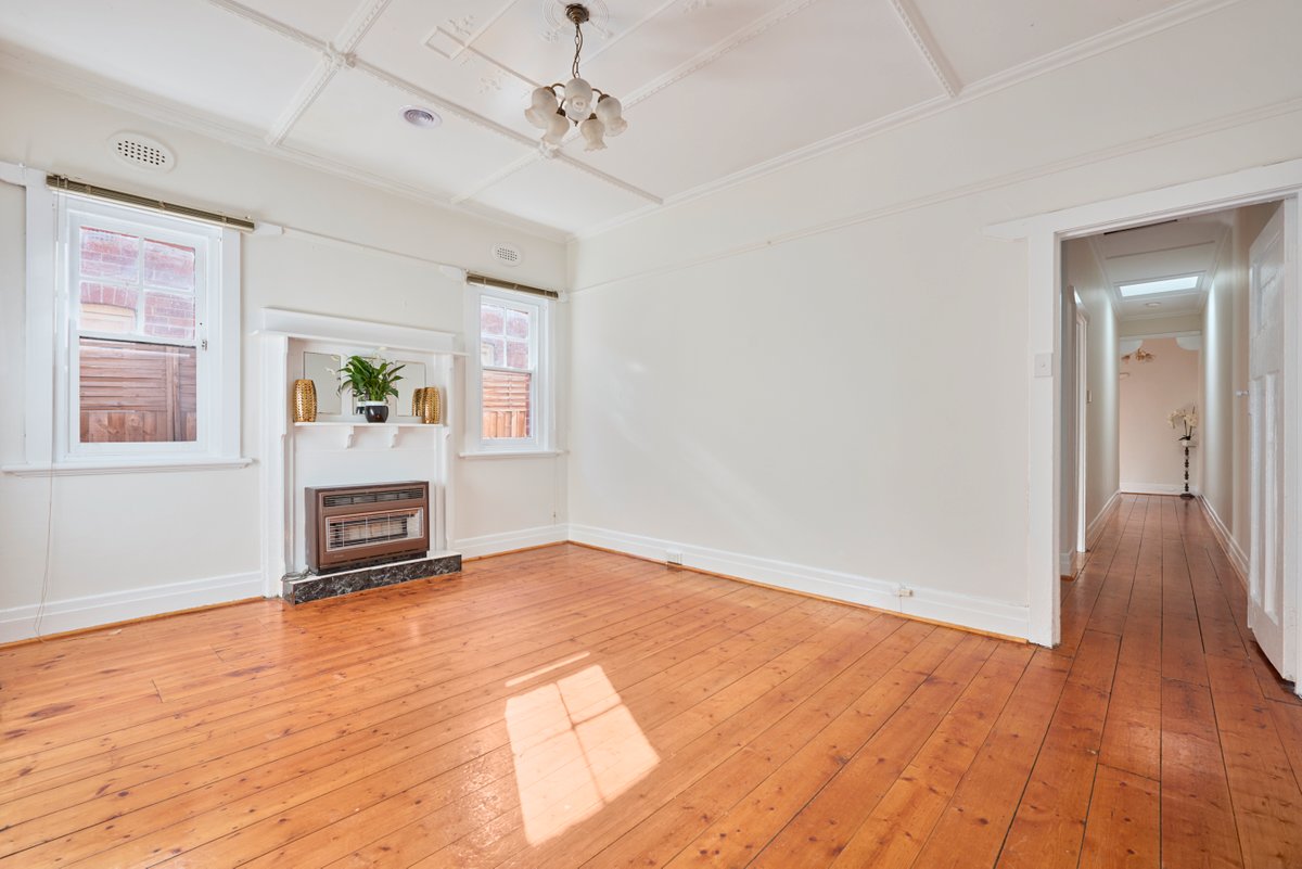 16 Alma Grove ST KILDA - Residential for lease