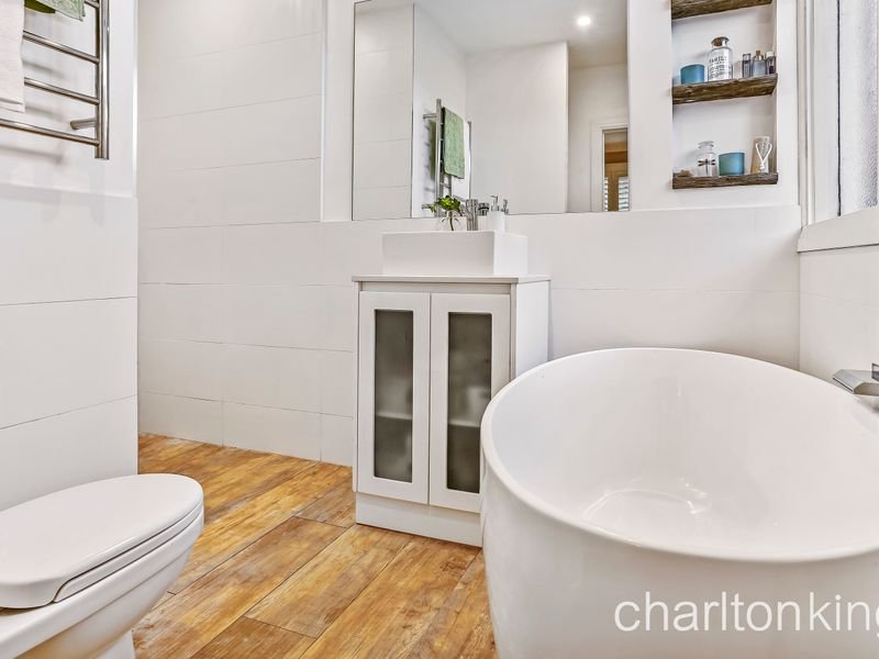 16 Carolyn Street HAMPTON - Residential for sale