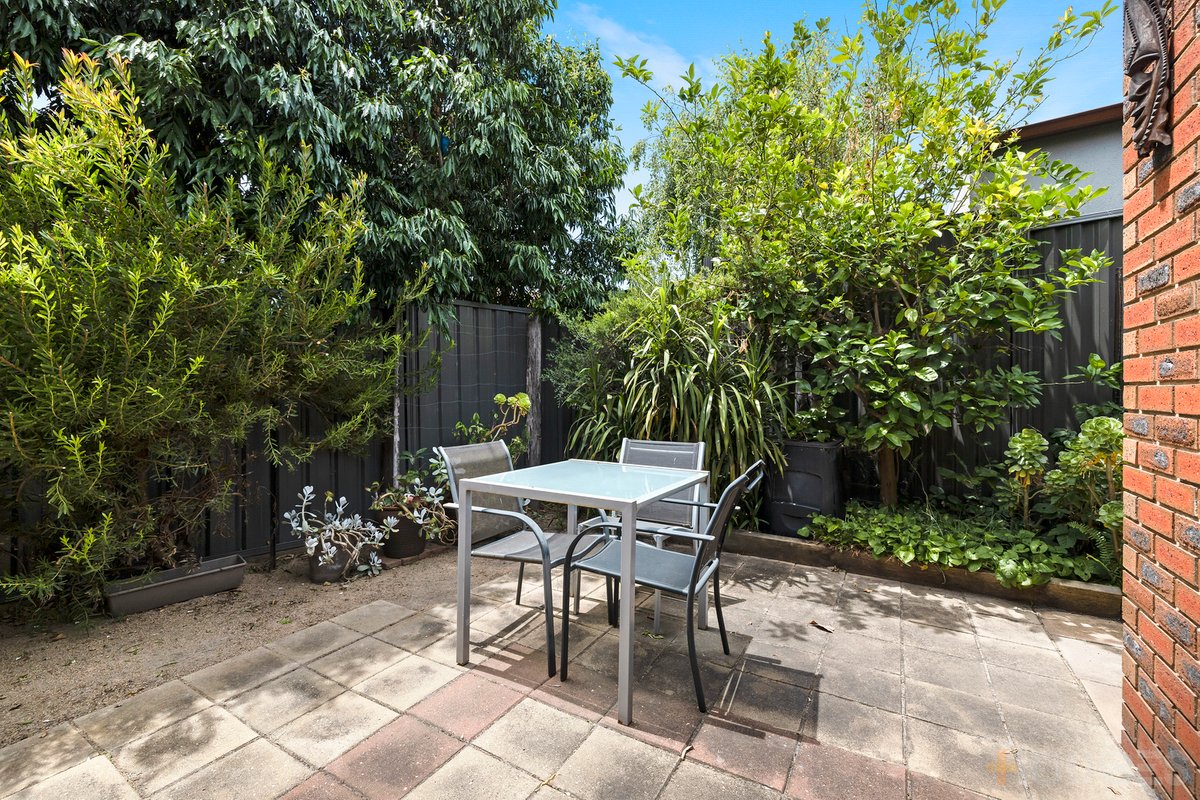 16 Cooke Avenue Hampton East - Residential for sale