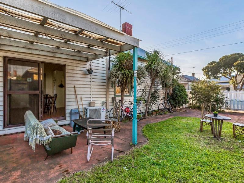 16 Creswick Street FOOTSCRAY - Residential for sale