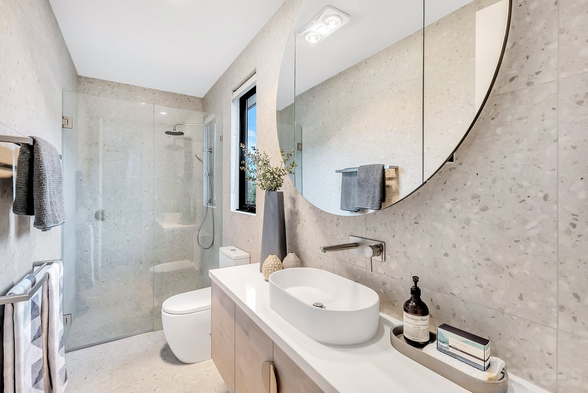 1 / 6 Edsall Street Highett - Residential for sale