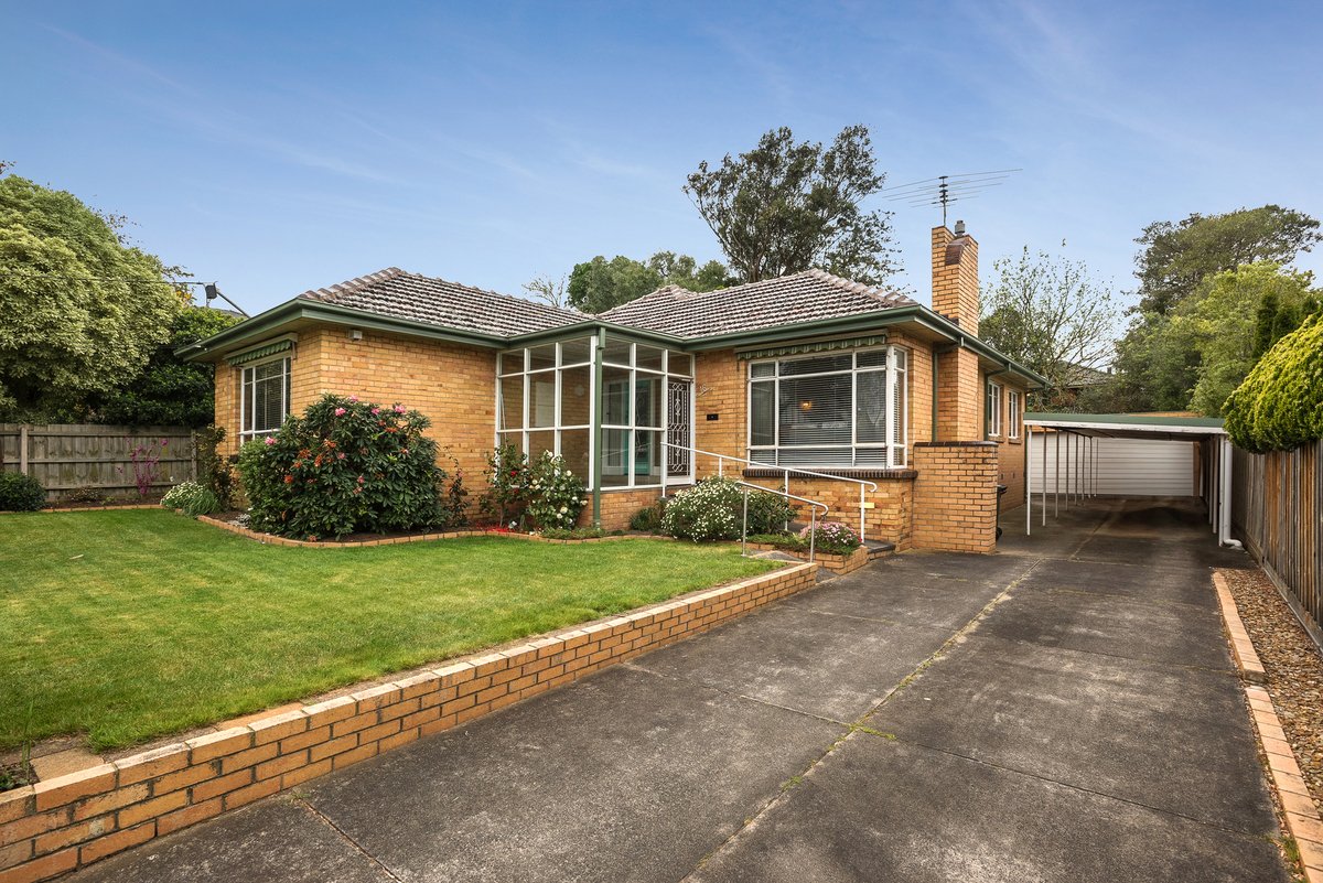 16 Herbert Street Mount Waverley - 3 bedroom property