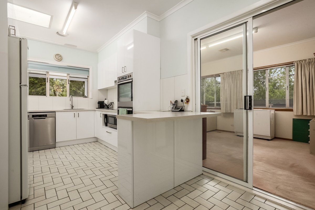 16 Herbert Street Mount Waverley - Residential for sale