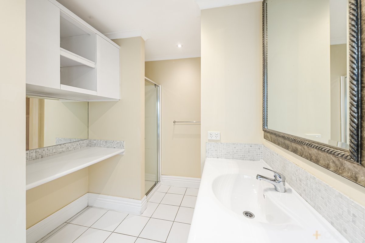 1 / 6 High Street Werribee - Residential for sale
