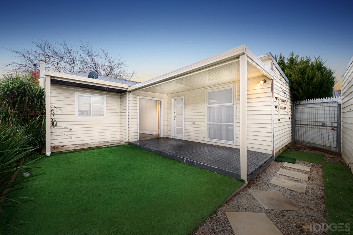 1 / 6 High Street Werribee - Residential for sale