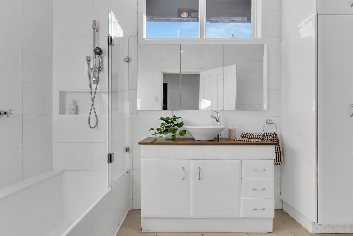 1 / 6 Latrobe Street Mentone - Residential for sale