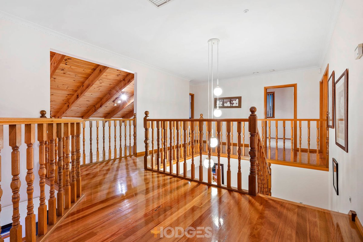 16 Lonsdale Circuit Hoppers Crossing - Residential for sale