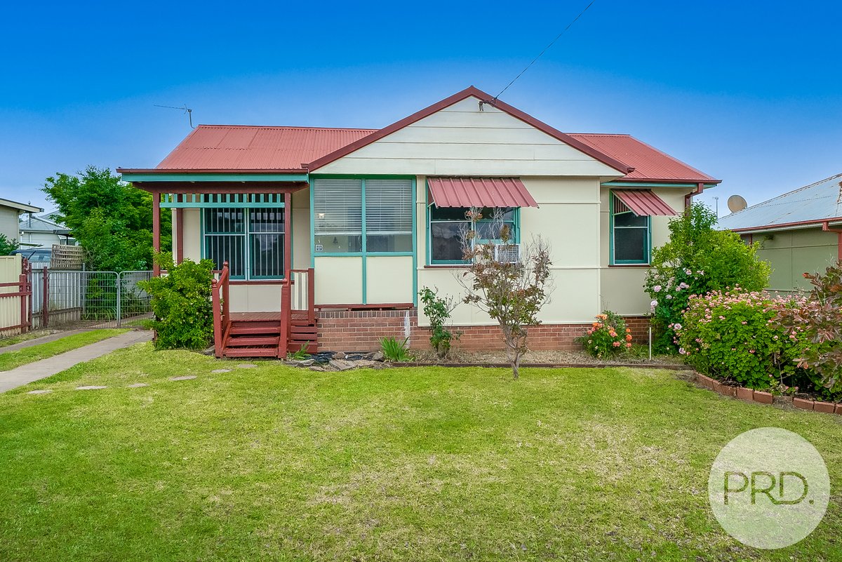 16 McDonough Avenue, MOUNT AUSTIN NSW 2650