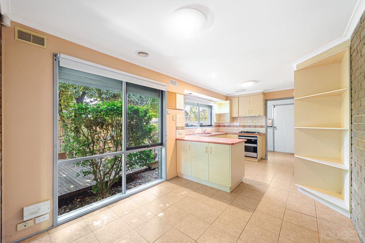 16 Moubray Court Werribee - Residential for sale