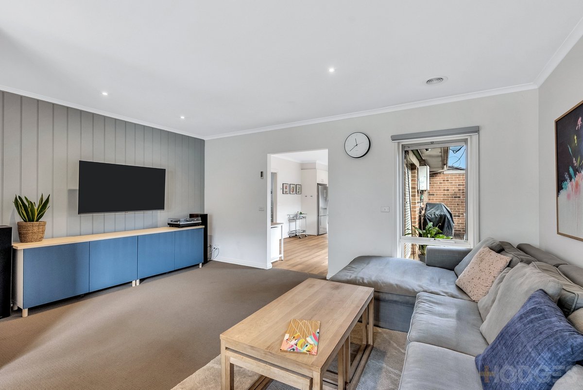 1 / 6 Munro Avenue Edithvale - Residential for sale