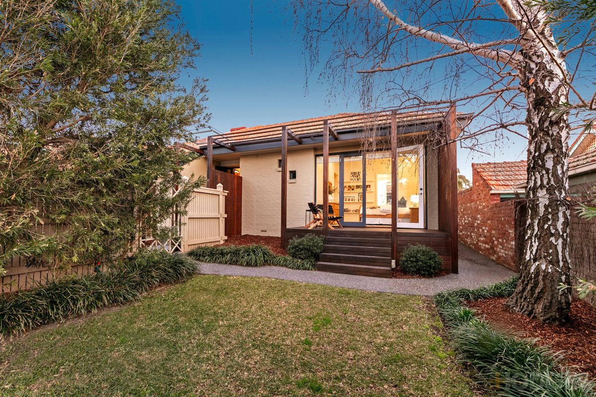 16 Myrtle Road Hampton - Residential for sale