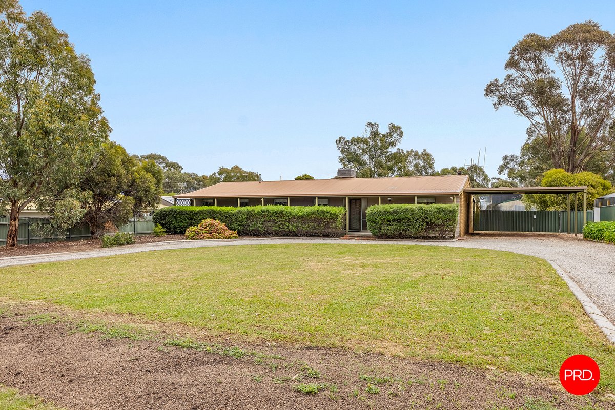 16 Rennie Street, HUNTLY VIC 3551