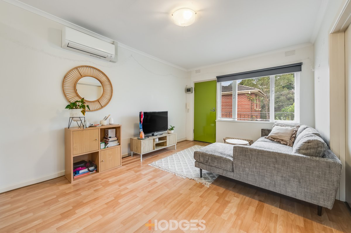 1 / 6 Ripon Grove ELSTERNWICK - Residential for sale