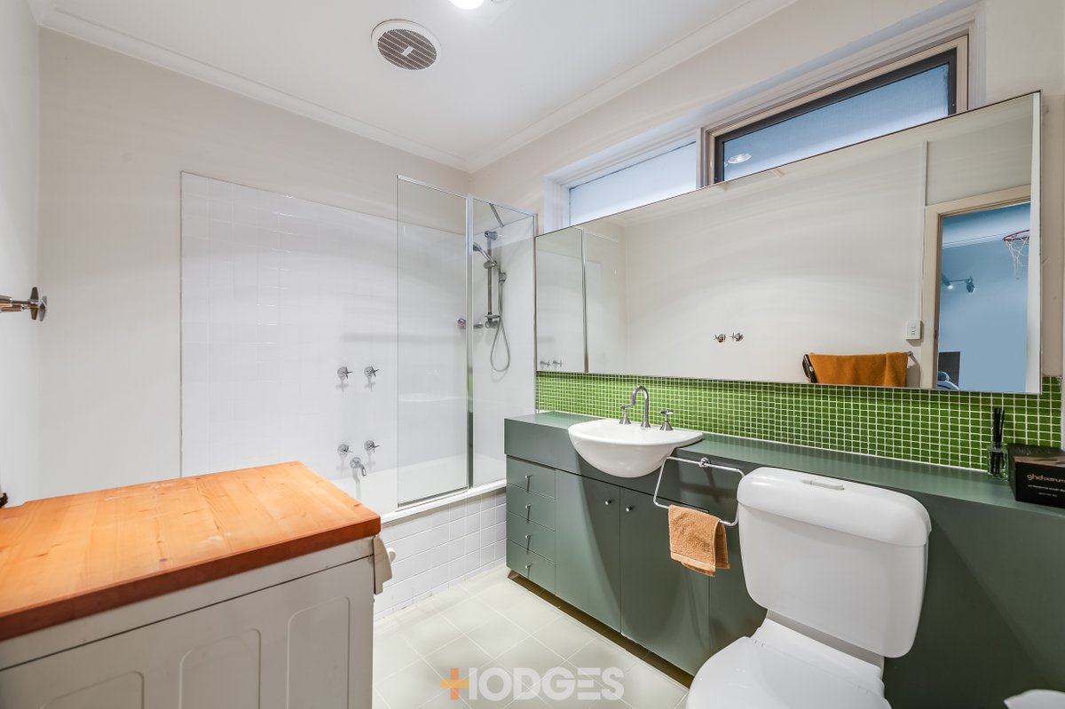 1 / 6 Ripon Grove ELSTERNWICK - Residential for sale