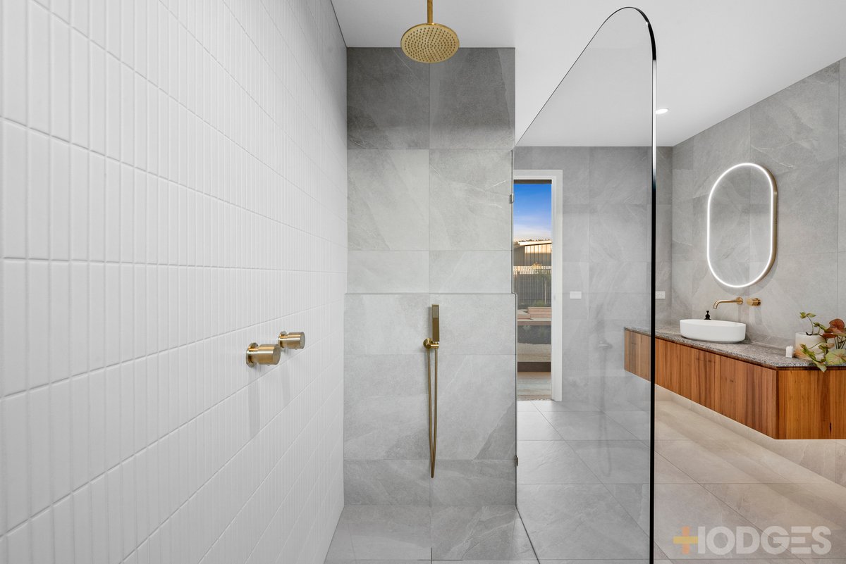 16 Stone Pine Court Connewarre - Residential for sale