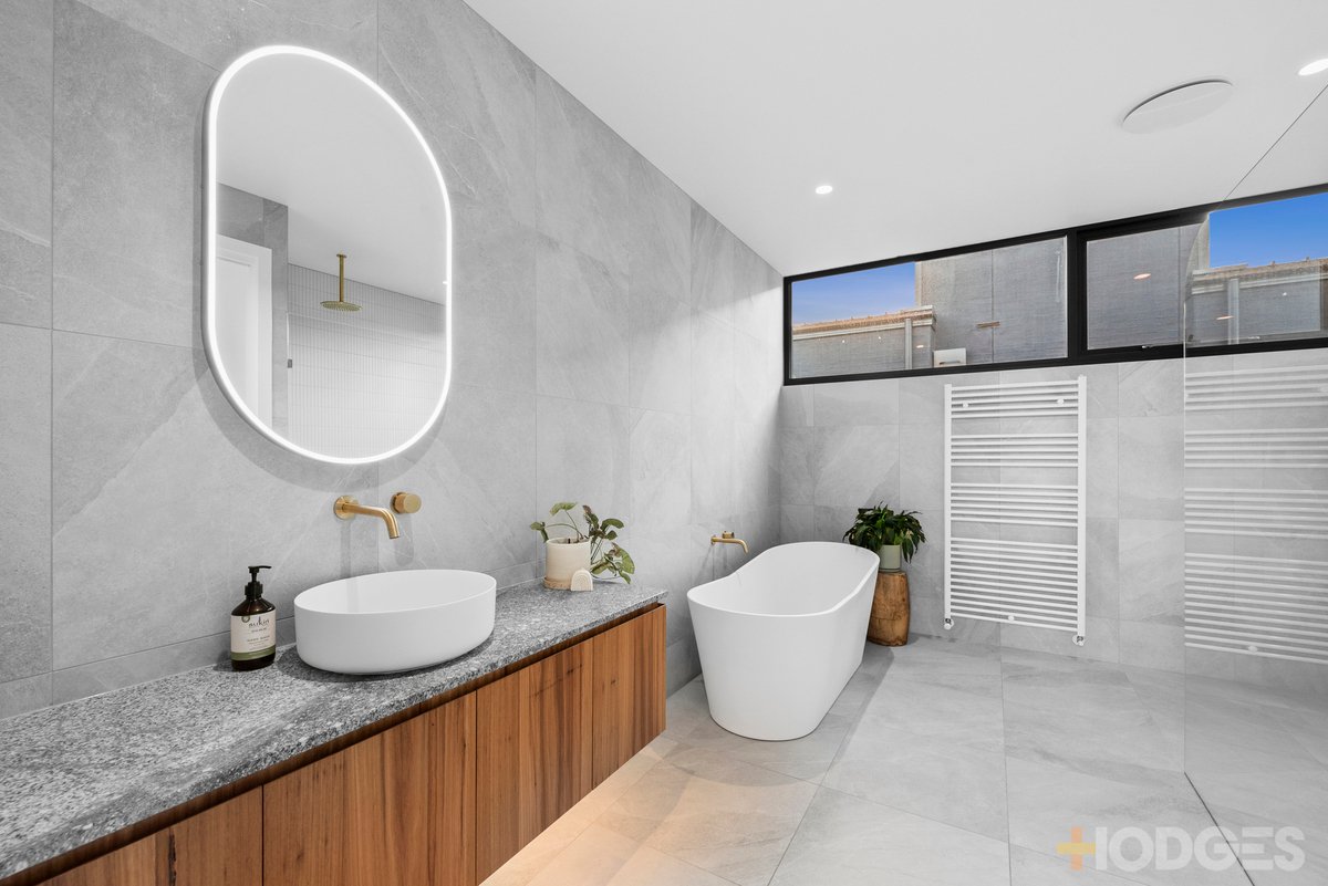 16 Stone Pine Court Connewarre - Residential for sale