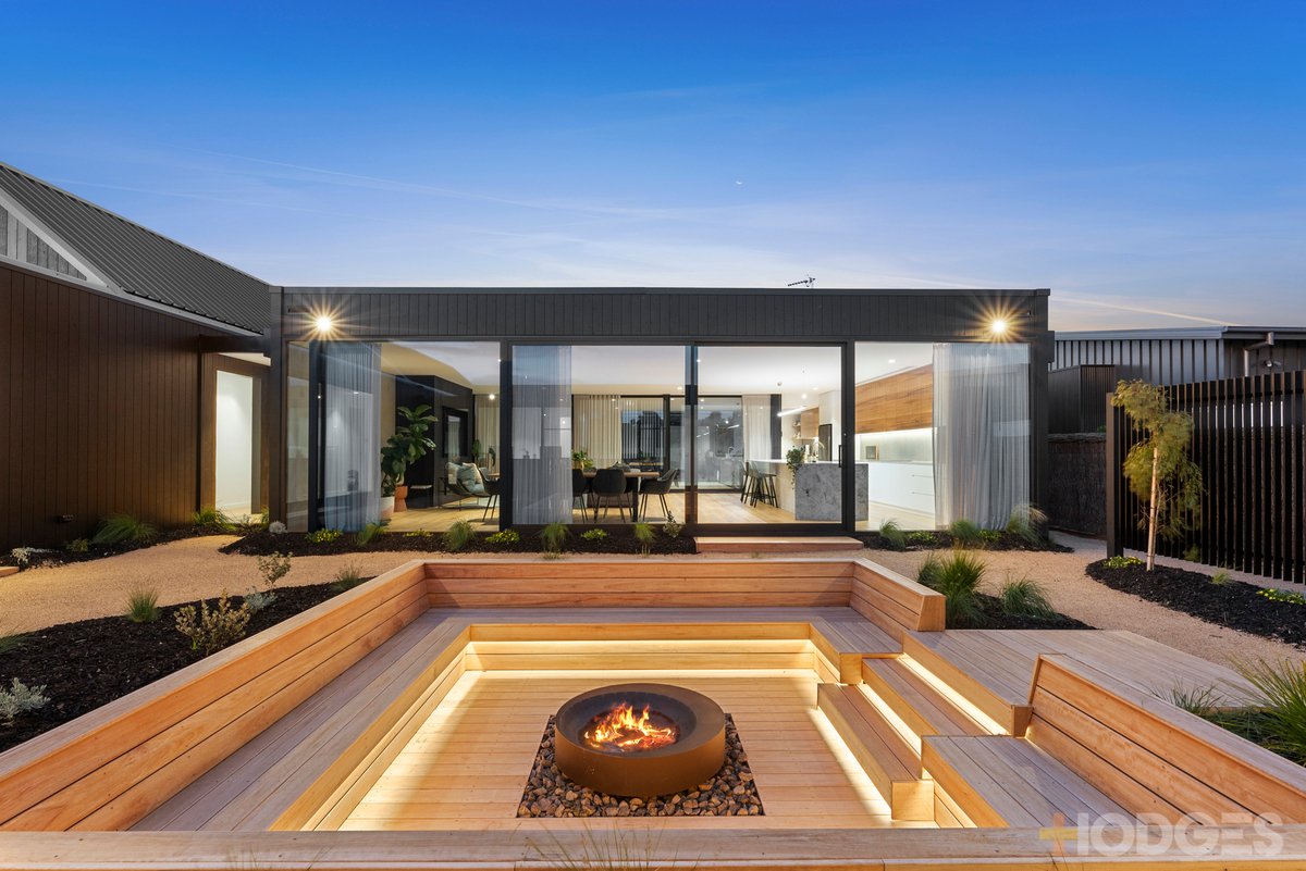 16 Stone Pine Court Connewarre - Residential for sale