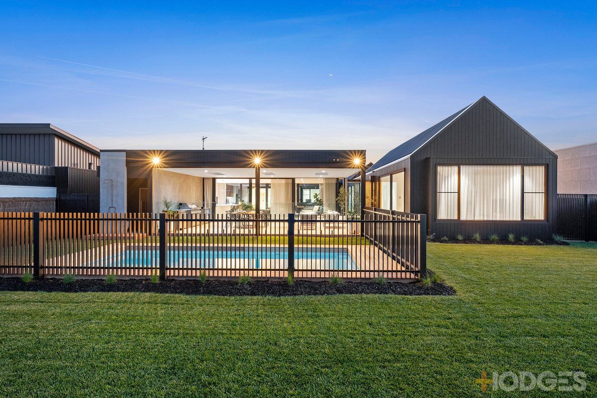 16 Stone Pine Court Connewarre - Residential for sale