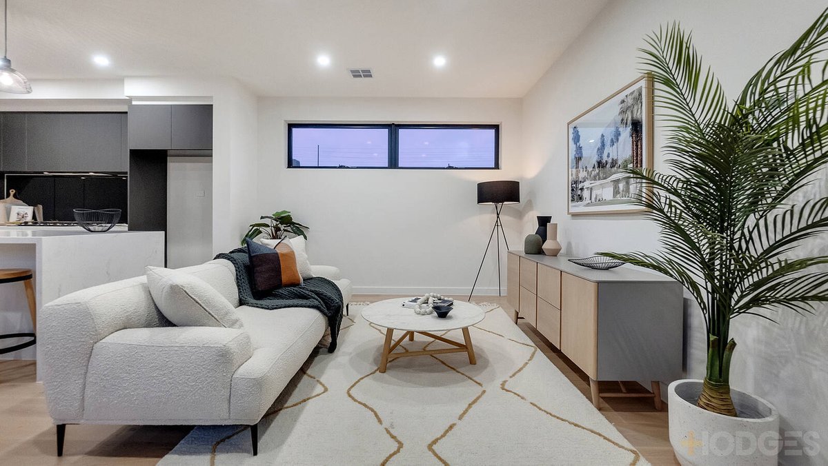 1 / 61 Follett Road Cheltenham - Residential for sale