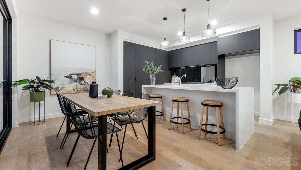 1 / 61 Follett Road Cheltenham - Residential for sale